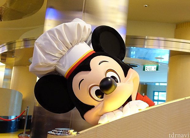 ディズニーハリウッドホテルの「シェフ・ミッキー」も10~20%OFFで楽しめます。