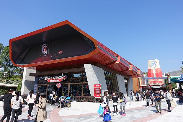 今回オープンした香港ディズニーランドのスターク・エキスポの会場。2010年にニューヨークで開催されて以来となります。