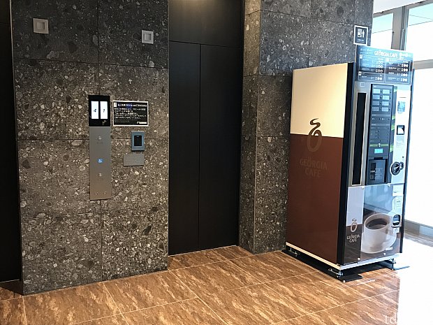 エレベーターは宿泊者専用のため、ルームキーをかざさないとボタンが押せない仕組みになっています。
