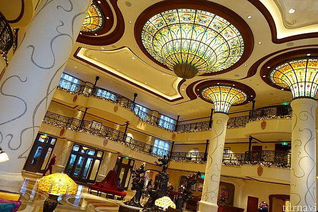 上海ディズニーランドホテルのロビー