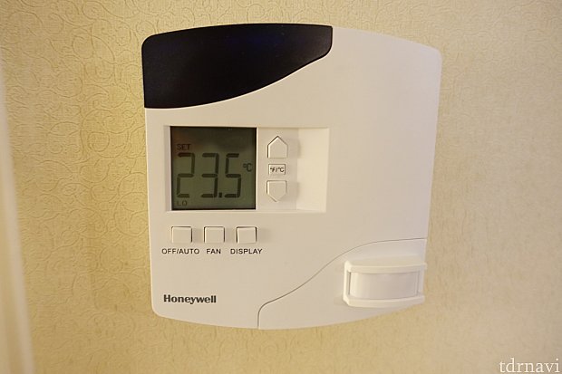 エアコンはお好みでON/OFF、設定温度を調整できます。