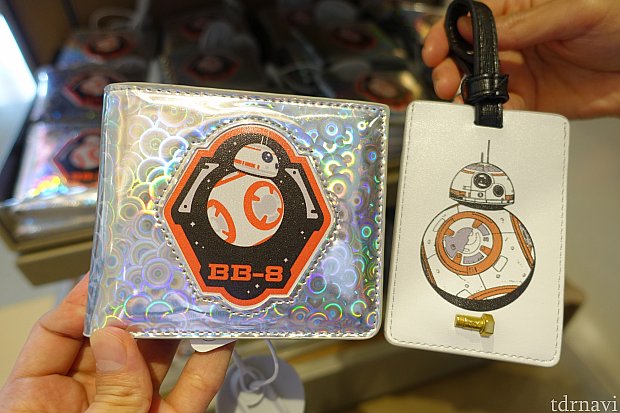 BB-8の財布とラゲッジタグ。かなり心惹かれました！