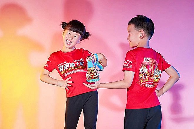 キッズランのTシャツとメダル🥇
(C) Disney