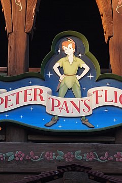 ピーターパンの世界へ イントロのナナが大きいです ｗ ピーターパン空の旅 パリ