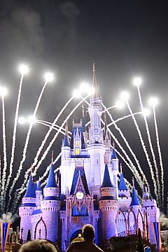 Wdw 新ナイトショー Happily Ever After を発表 17年5月12日スタート