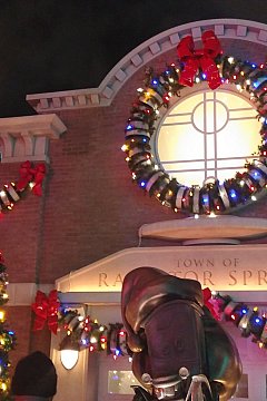 クリスマス仕様のカーズランドは最高でした（カリフォルニア）