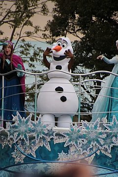 アナ エルサは降りてきません その理由は北欧エリアにあり アナとエルサのウィンターグリーティング 16