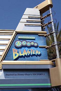 ファインディング ニモ サブマリン ヴォヤッジ ディズニーランド アナハイム のクチコミ 感想