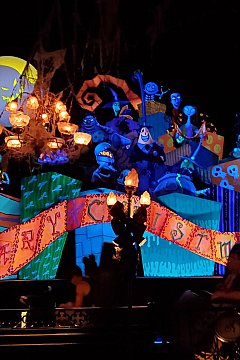 日本とは結構違う点が多いです ホーンテッド マンション カリフォルニア