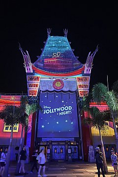 ディズニー マジックキングダムトゥモローランド プロップサイン