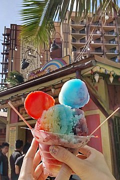 可愛くて美味しいミッキー型のシェイブアイス！（アウラニ）