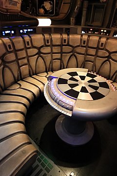 BB-8やR2-D2が作れるお店「DROID DEPOT」でオリジナルドロイドを