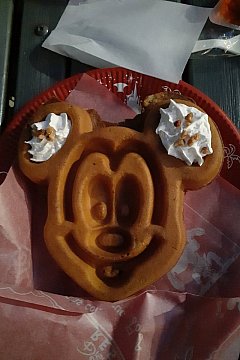 ミッキーワッフルが復活 変更点もいっぱい グレートアメリカン ワッフルカンパニー