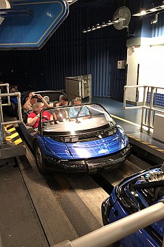 エプコットに来たら絶対乗ってほしい爽快アトラクション！ テスト