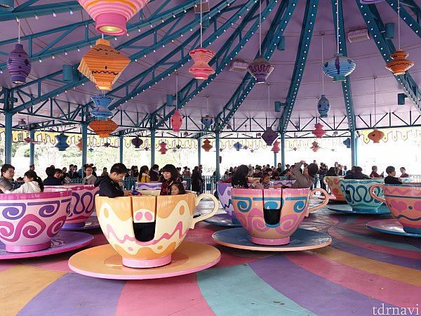 マッド・ハッターのティーカップ | 香港ディズニーランドのクチコミ