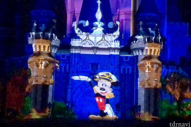 マークトウェイン号にミッキー♪