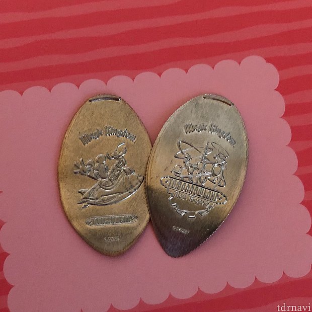 同じくMickey's Star Tradersにて。こちらはクォーター4枚必要なタイプ。サイズが大きいので1¢硬貨 ペニーで作るものより柄がはっきりしています。