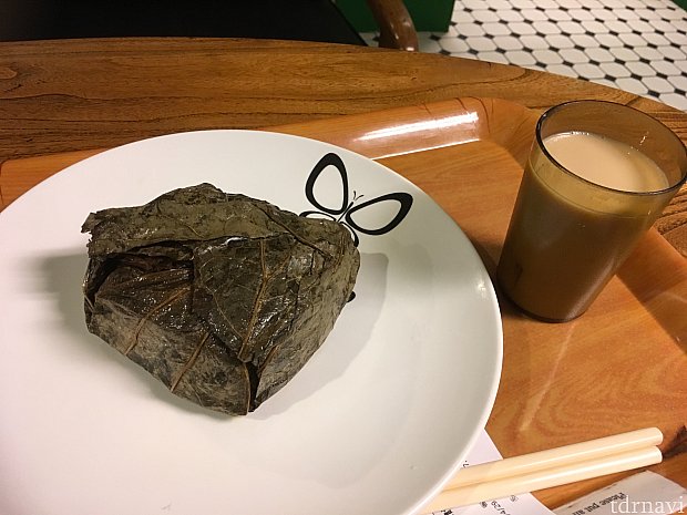 2日目は中華ちまきを。結構大きく、お昼は不要でした…!