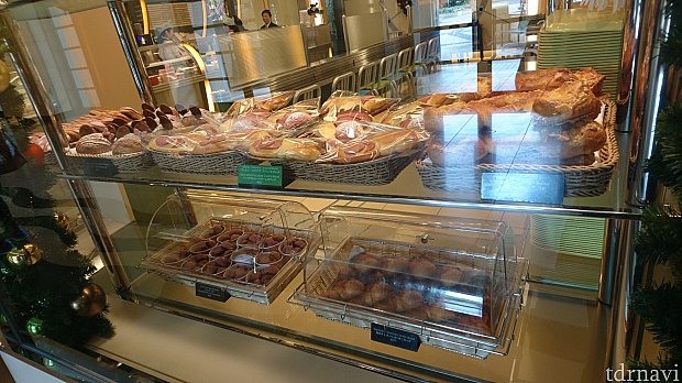 開店待ちです♪