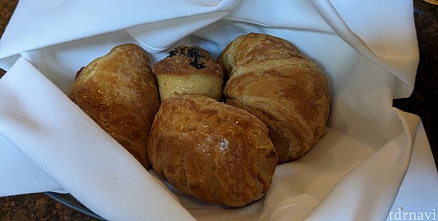 料理紹介（続） | マカヒキ（アウラニ）