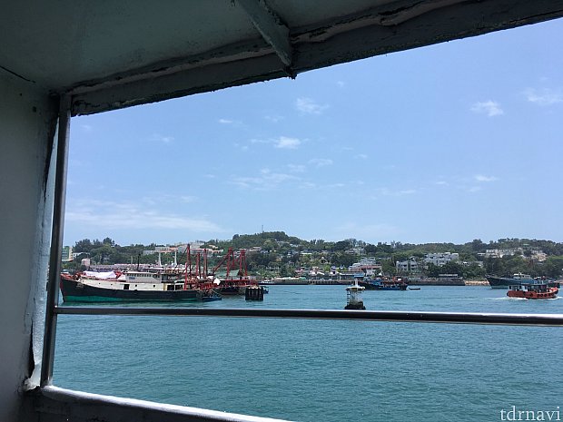 今回は離島へ向かうフェリーでも利用しましたが、流石に陸地から離れると時間がかかることも…。
