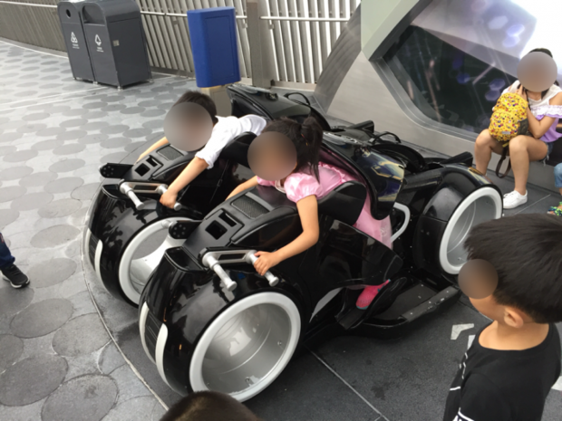☝︎出入り口付近にある写真撮影スポットにて