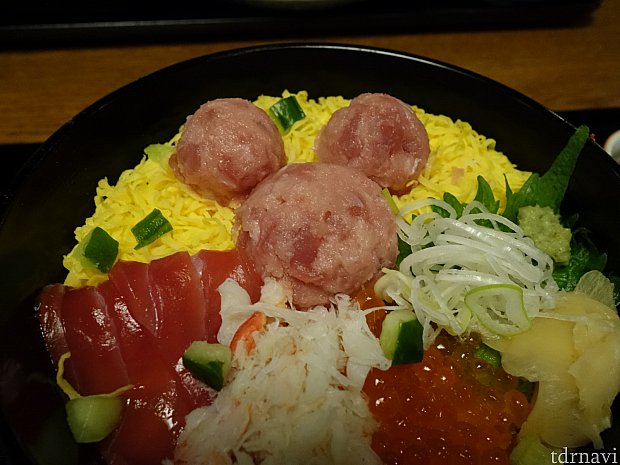 ミッキーシェイプのネギトロ海鮮丼が美味しい れすとらん北齋