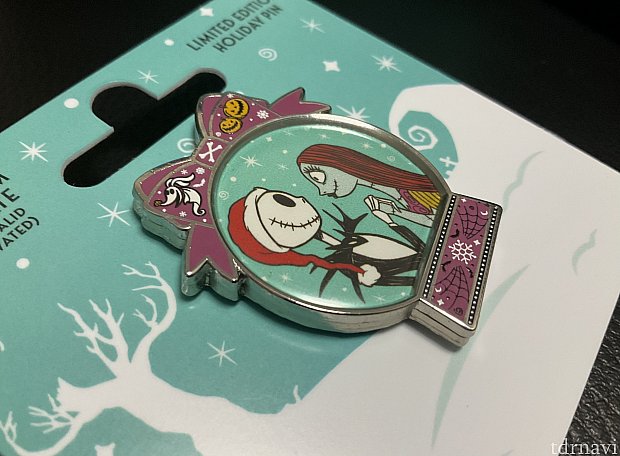 ピンズコレクターさん必見！ホリデーシーズンに購入できるピンズ付き 