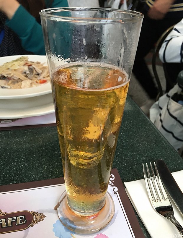 飲みかけの写真しかないですが、ビールはこんな感じです!