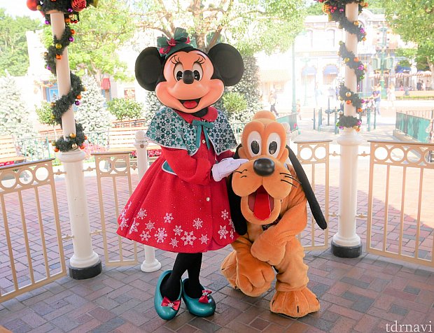 クリスマスのコスチュームが一新！今年はサンタミッキー