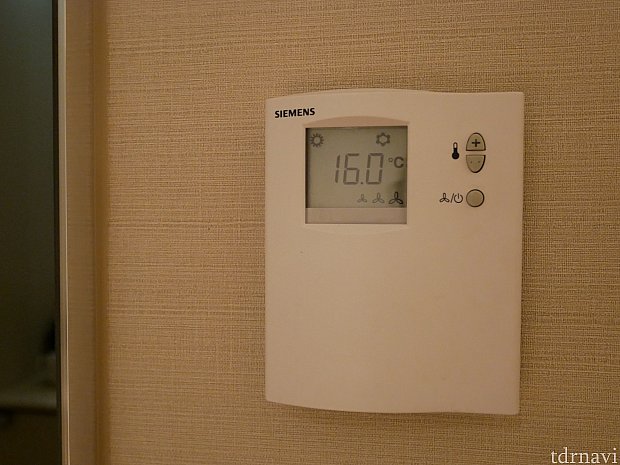 空調は℃表示で、調節しやすかったです。初期温度が16℃にびっくりしました😅