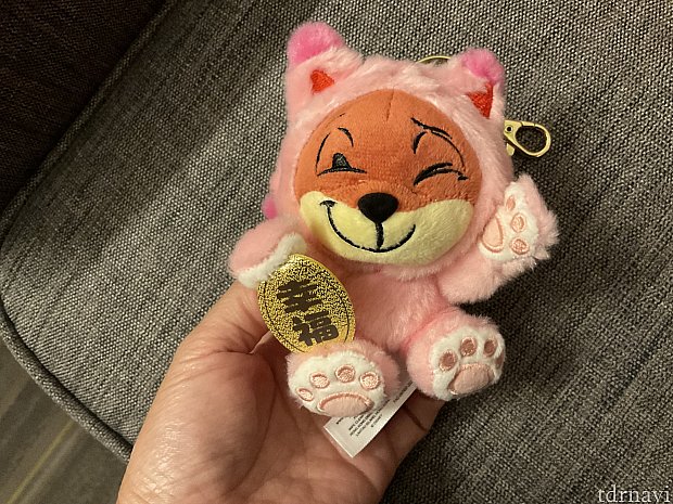 香港ディズニー リーナベル 福袋 ぬいぐるみキーチェーン ブラインド 春節 まるで日本の歳末福引！？香港ディズニーランド初登場の春節福袋