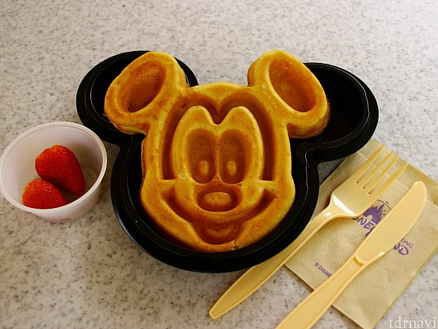 ディズニー　ミニチュアコレクション　ミッキー イチゴワッフル ディズニー ミニチュアコレクション ミッキー イチゴワッフル