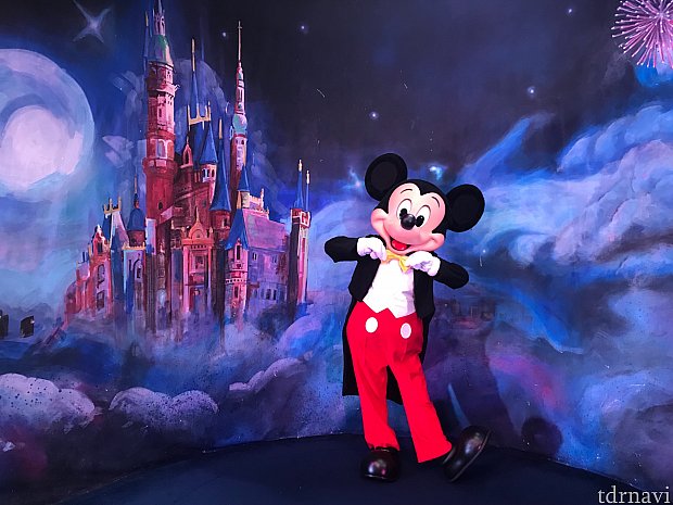 Disney ディズニー　階段を降りる　ミッキー　アートプリント Amazon.co.jp: ディズニー ミッキーマウスとミニーマウス