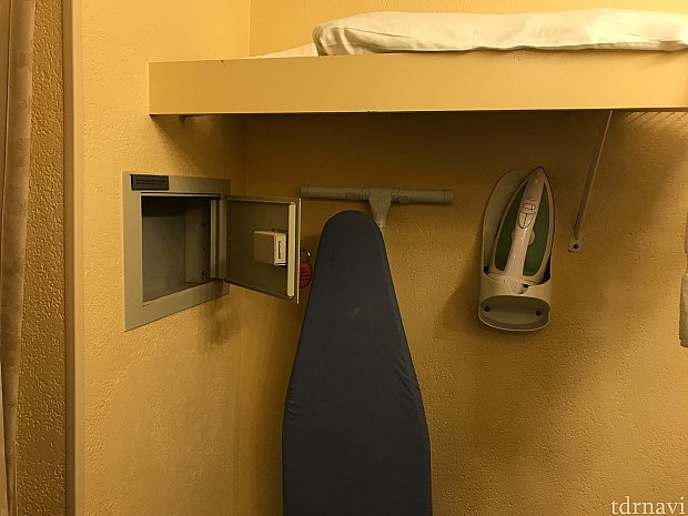 左のが金庫ですね、自分は使いませんでした
