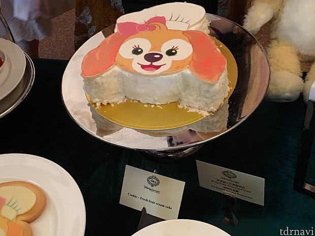 ホテルのバースデーケーキにもクッキーが登場するようですよ