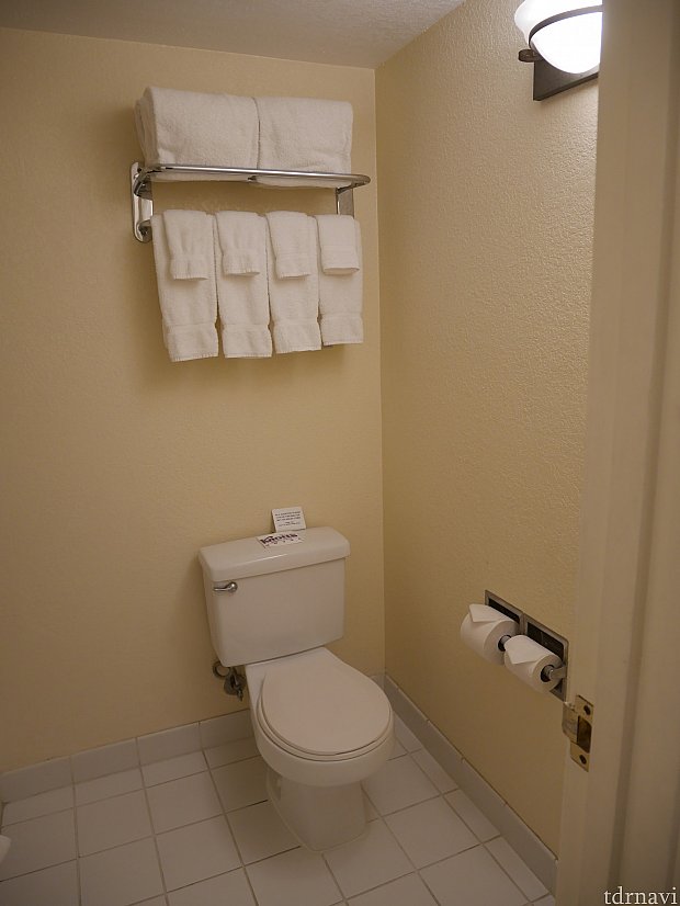 トイレとお風呂場は一緒です。