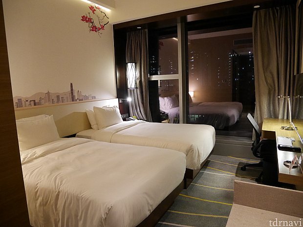 お部屋です。シングルベッド2台のお部屋