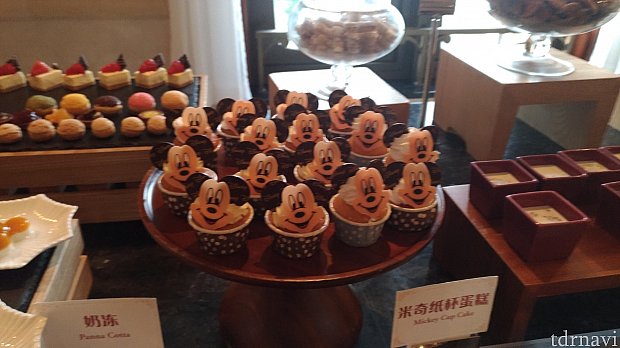 ラウンジにあったミッキーのカップケーキがかわいい!
