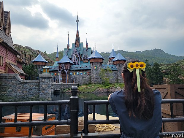 香港ディズニーランド　ワールドオブフローズン 香港ディズニーランド・リゾートに「ワールド・オブ・フローズン