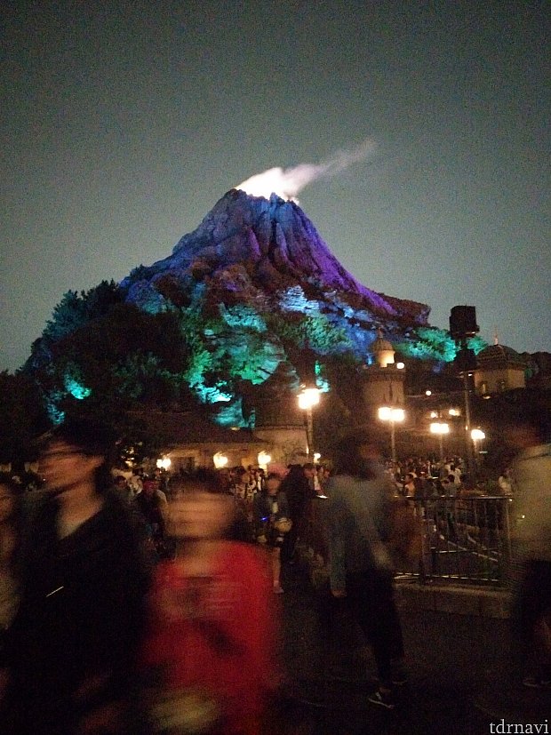 【ディズニー ピンバッジ 6点セット】ボーンファイヤーセンター・オブ・ジ・アース ディズニー ピンバッジ 6点セット】ボーンファイヤーセンター・オブ