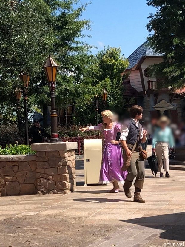 あ、あれは扉!?