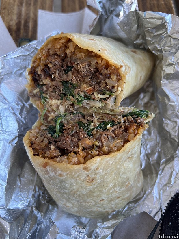 キッチンカーみたいな「Studio Catering Co.」キムチブリトーが美味しい！