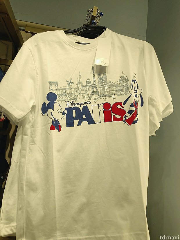 このTシャツはグーフィーがミニーちゃんになってるバージョンもありました♪19.99€
