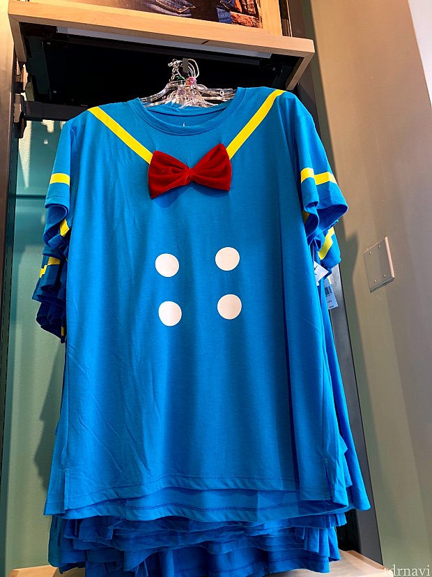 締めはドナルドグッズで行きましょう!ありそうでなかったドナルドのTシャツ。$32.99