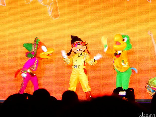 とにかく盛り上がるマックスライブ!