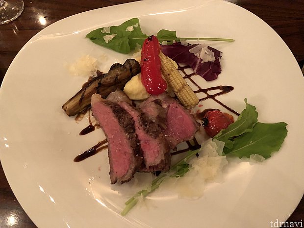 肉の柔らかさと野菜の甘みを感じる事ができました。