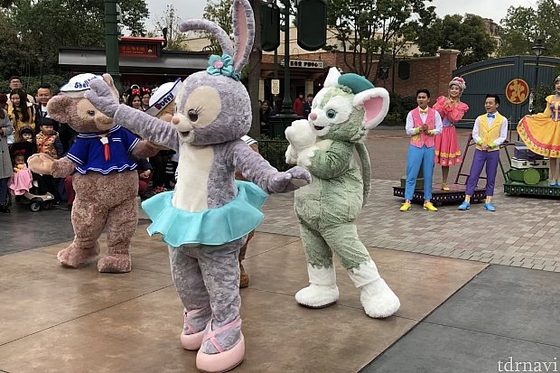ダンスを披露するも…