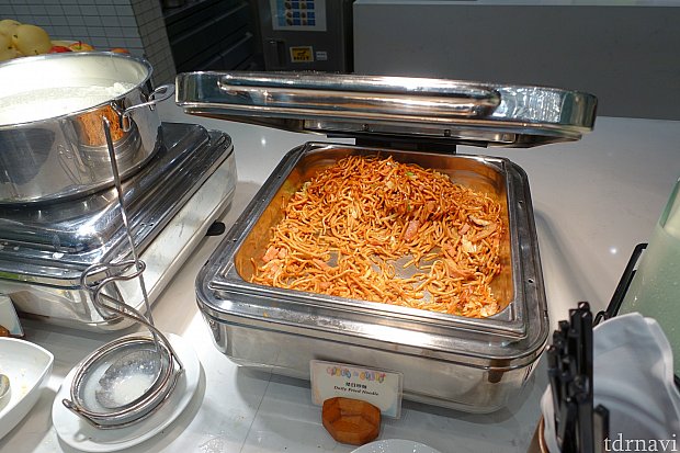 焼きそば。これは全会一致で僕らのお口に合わず。
