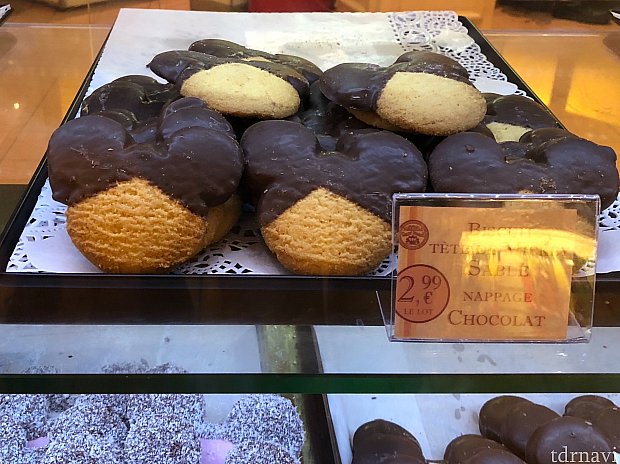 チョコがかかったビスケット♪